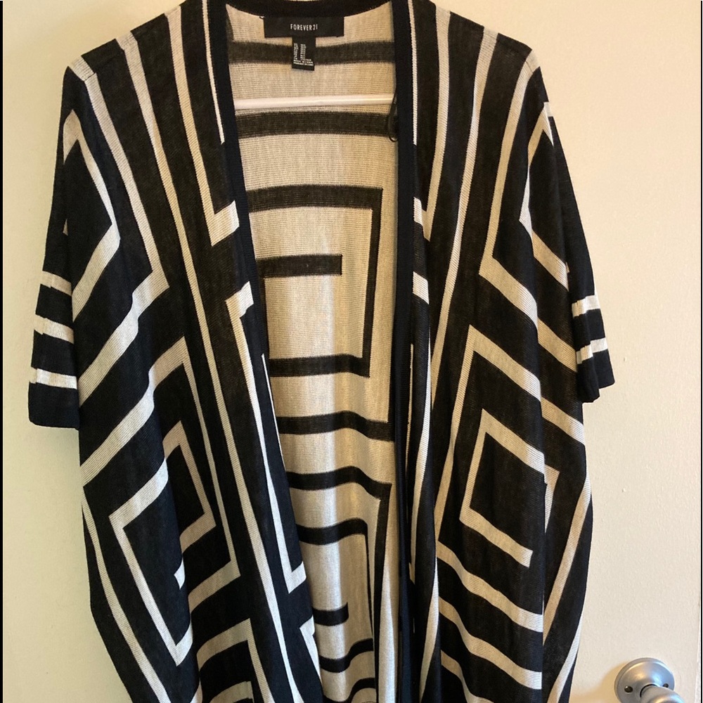 NWOT Forever 21 Women’s Cardigan/Sweater Med